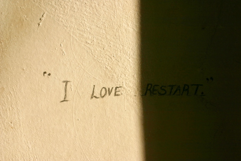 "I LOVE RESTART"